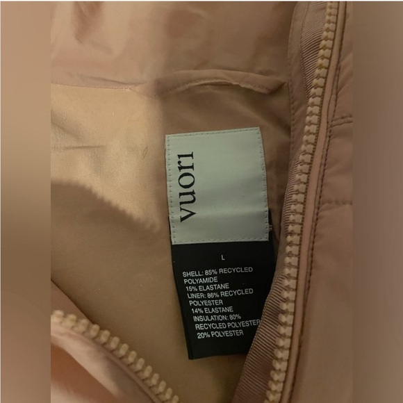 Vuori Canyon Insulated Jacket in Rose Pink Size Large - Picture 7 of 7